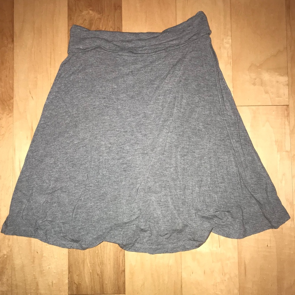 Grey skirt